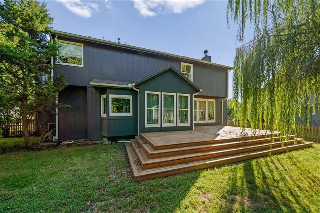 Photo 28 of 32 - 22304 W 52nd Street, Shawnee, KS 66226