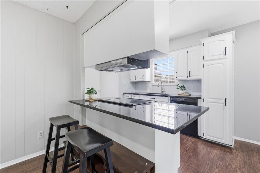 1718 E 97th Terrace — photo 11