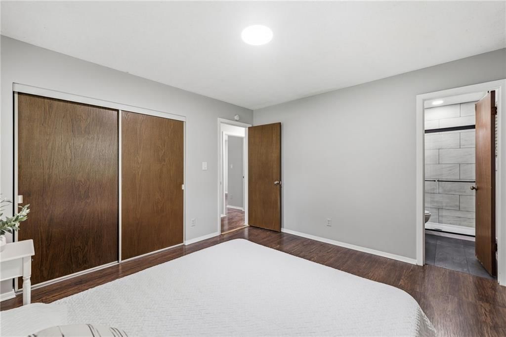 1718 E 97th Terrace — photo 18