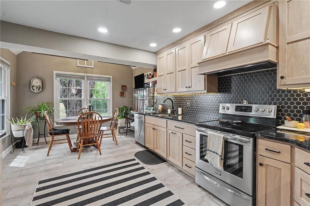 4009 Vintage Court — photo 8