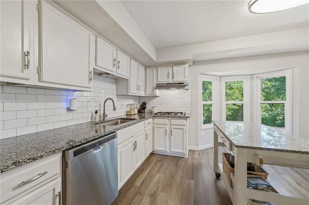 14017 Winchester Court — photo 11