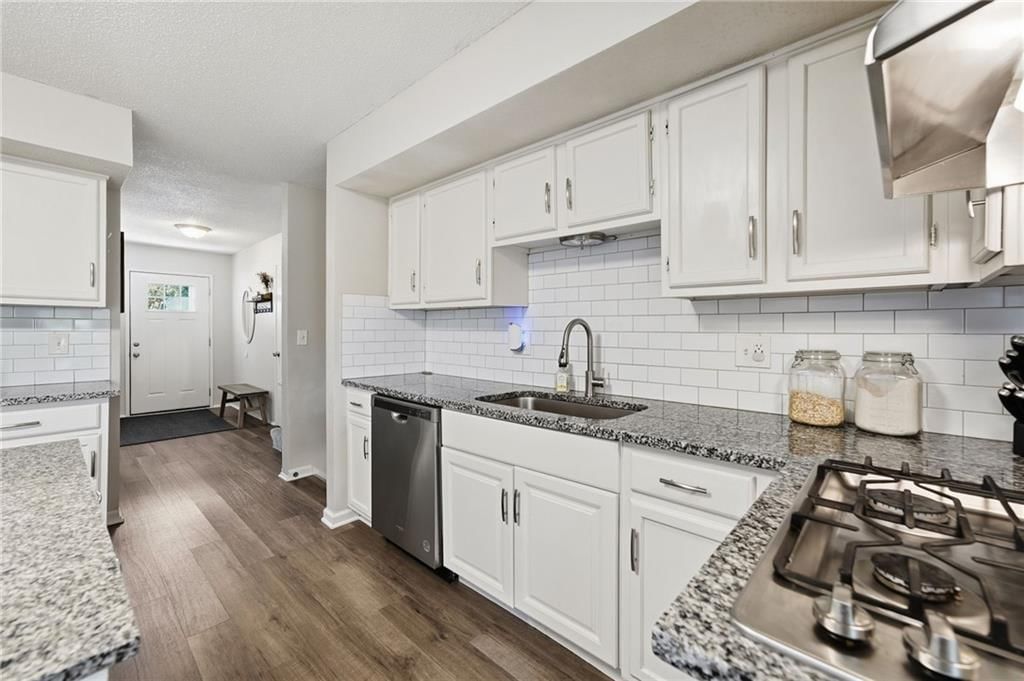 14017 Winchester Court — photo 12