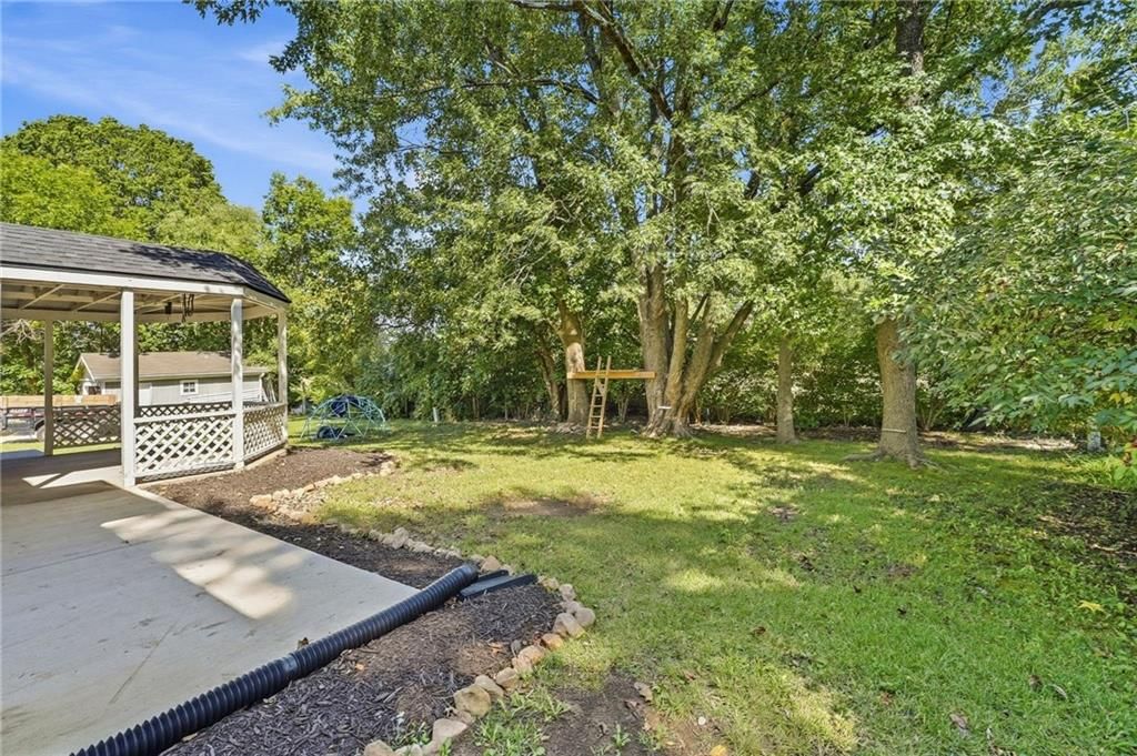 14017 Winchester Court — photo 27