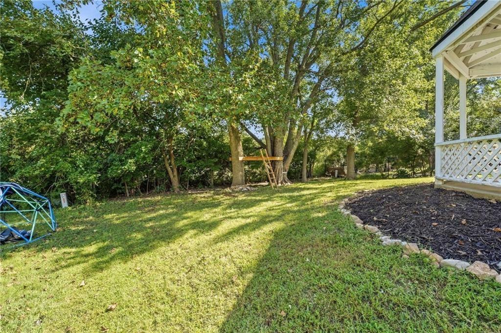 14017 Winchester Court — photo 28