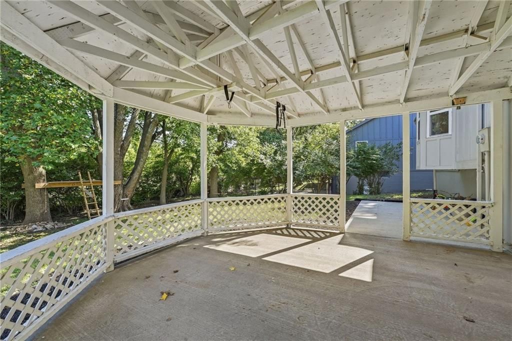 14017 Winchester Court — photo 30