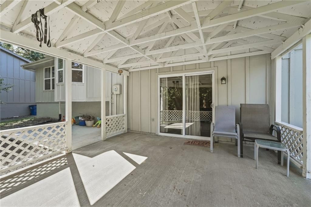 14017 Winchester Court — photo 31