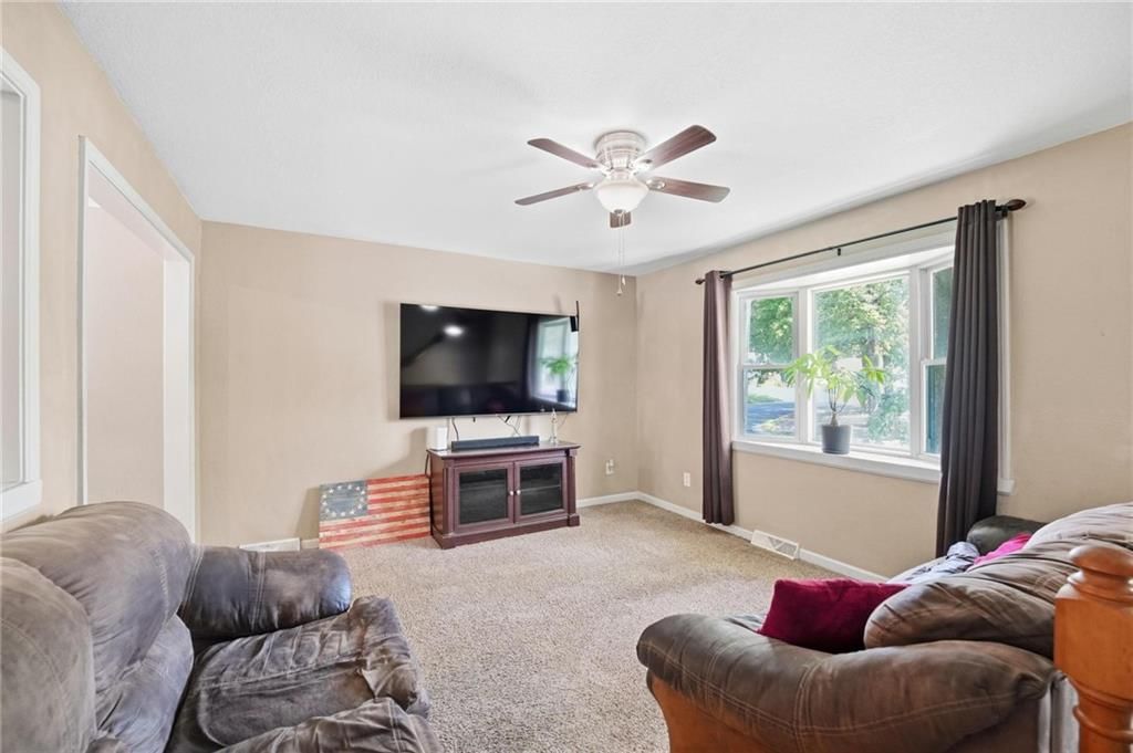 1817 SE Abbey Street — photo 6
