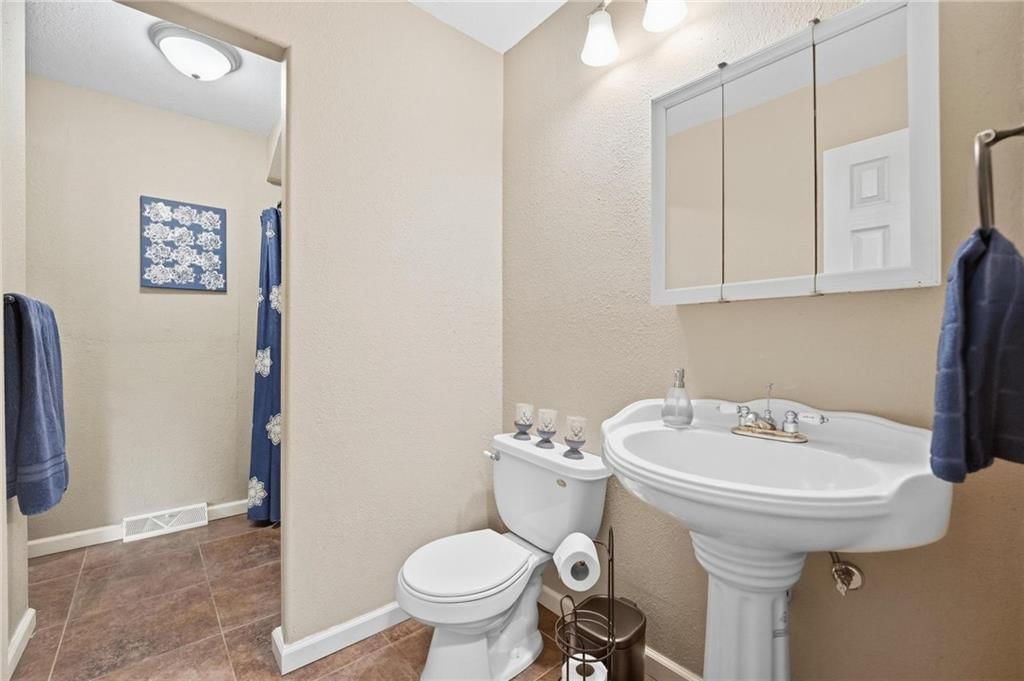 1817 SE Abbey Street — photo 16