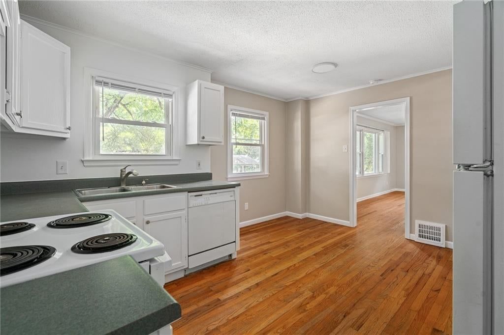 5314 Linden Street — photo 5