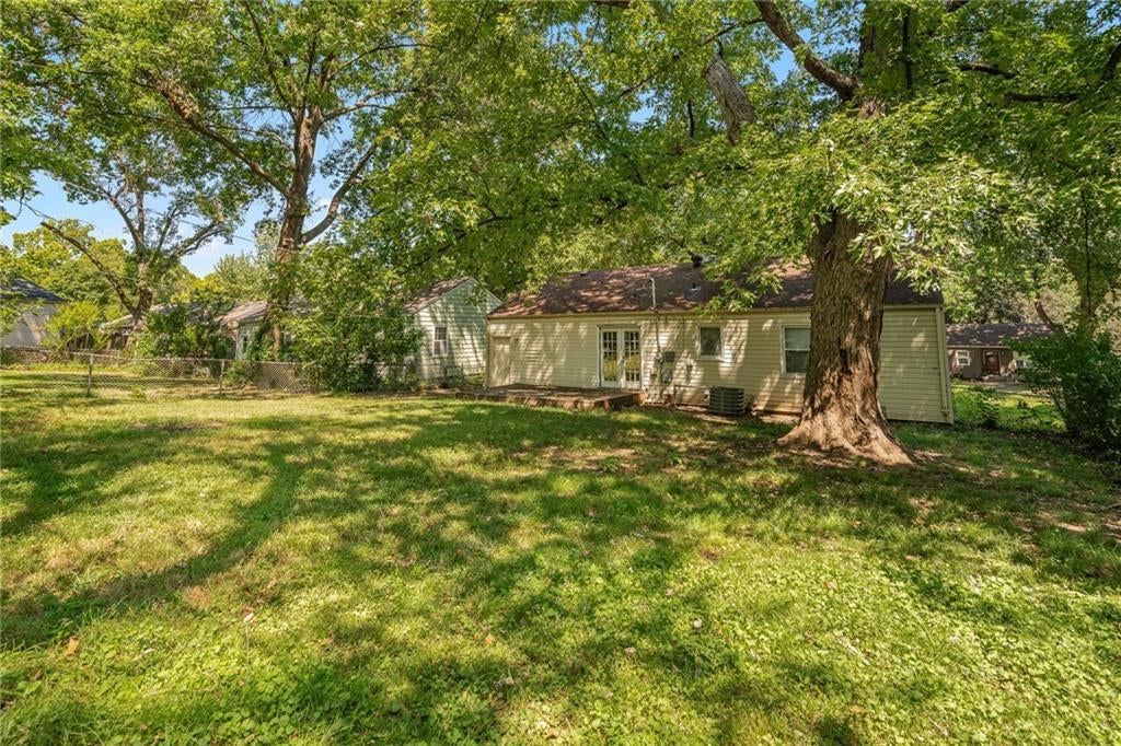 5314 Linden Street — photo 12