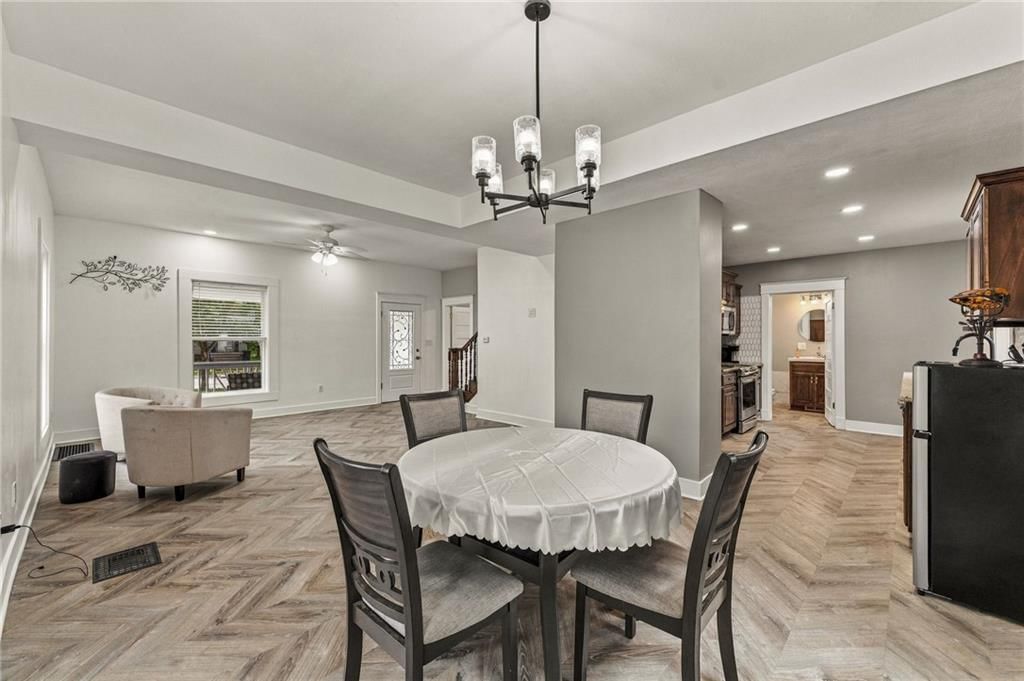1432 W Walnut Street — photo 7
