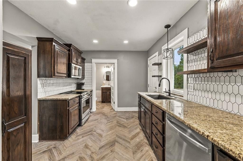1432 W Walnut Street — photo 10