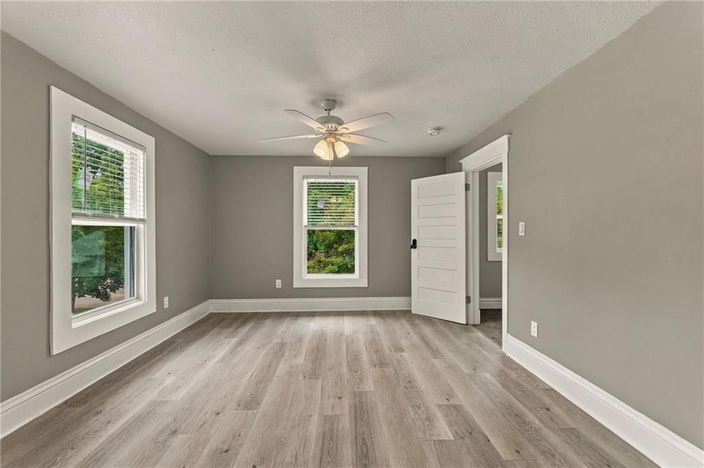 1432 W Walnut Street — photo 27