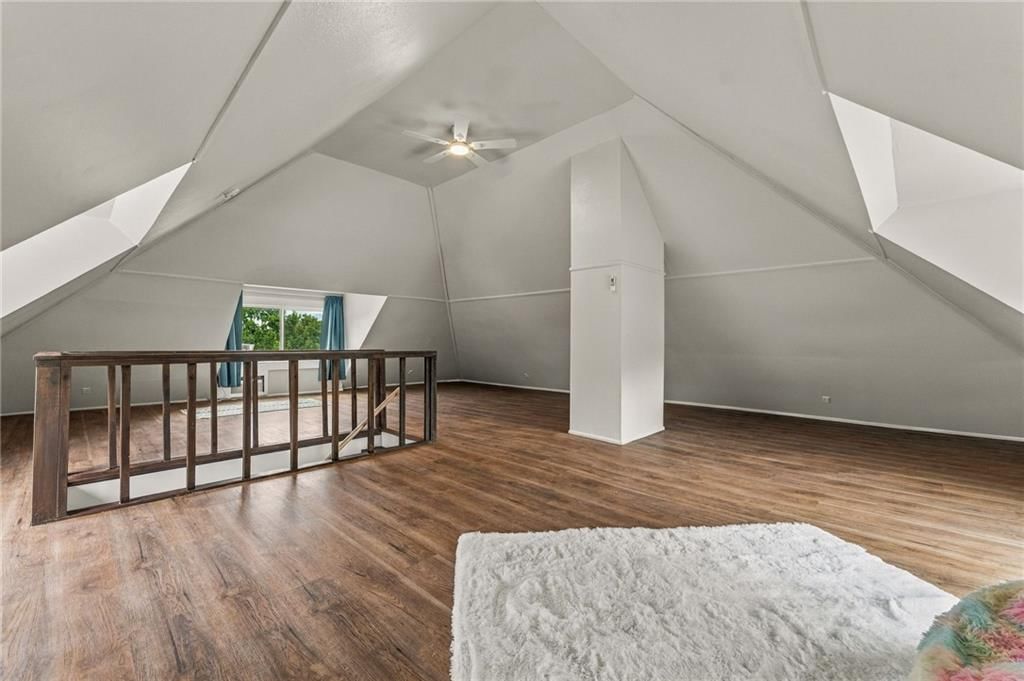 1432 W Walnut Street — photo 39