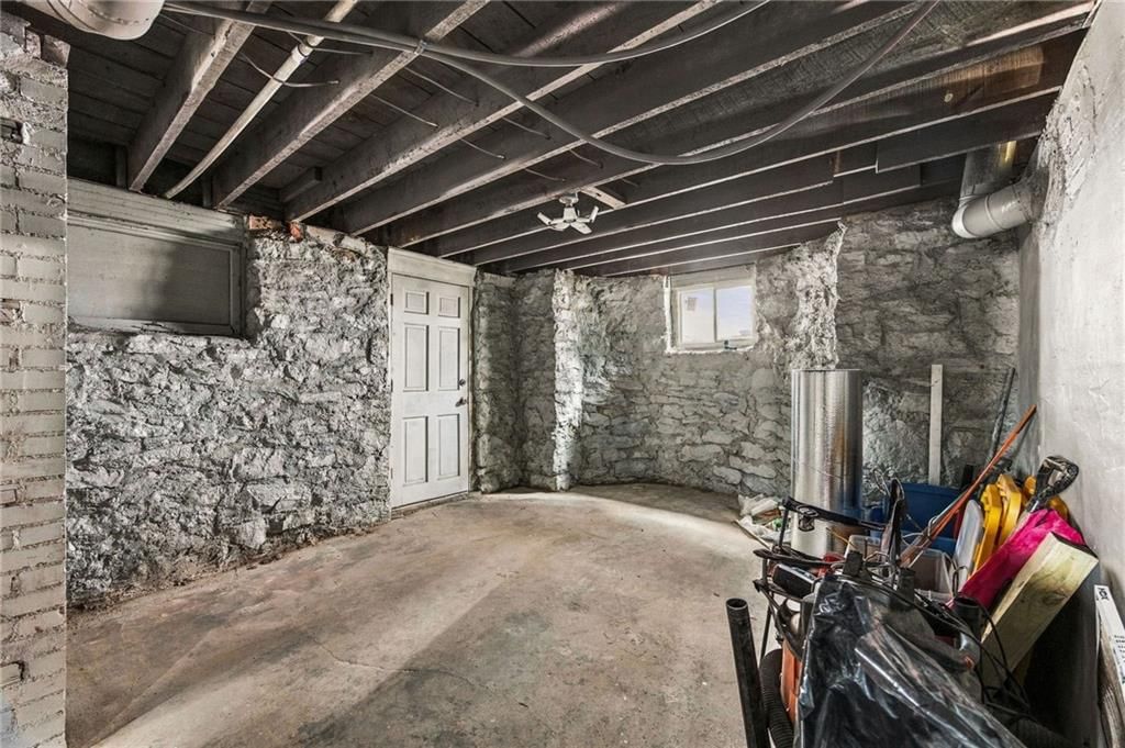 1432 W Walnut Street — photo 43