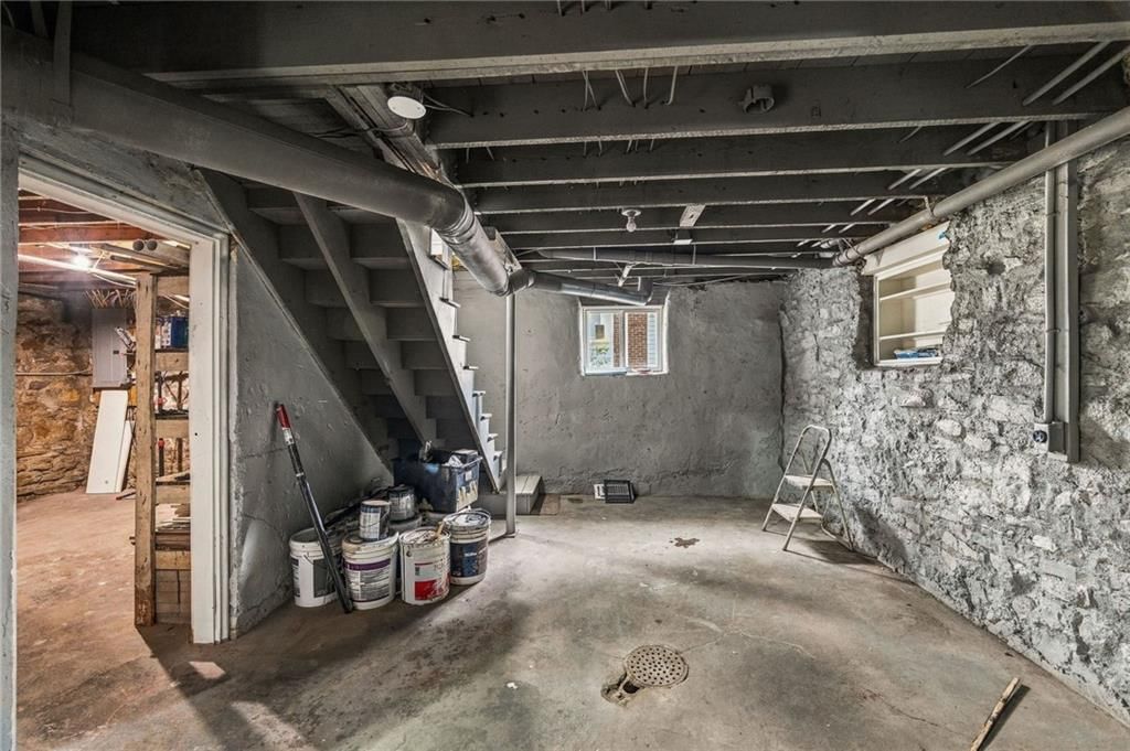 1432 W Walnut Street — photo 44