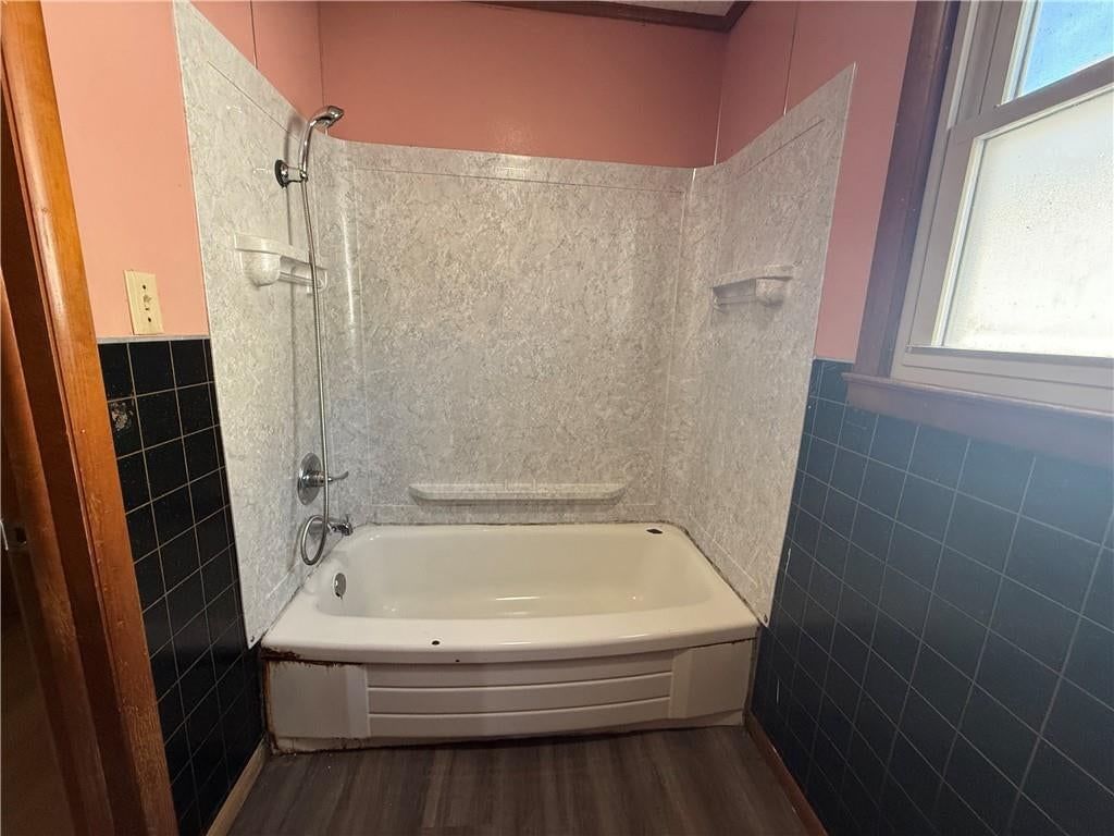 315 E Washington Street — photo 13