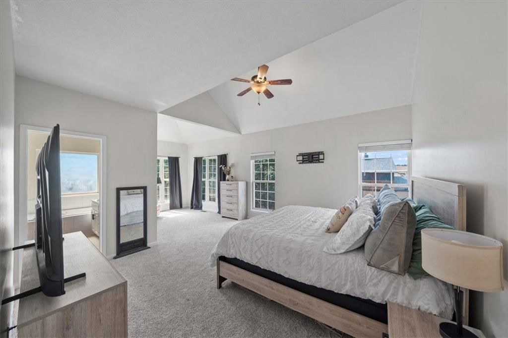 18424 S Juniper Street — photo 8