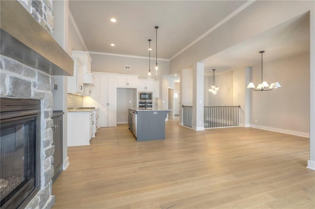 15335 W 161 Street — photo 30