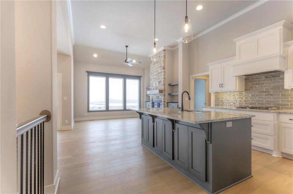 15335 W 161 Street — photo 32