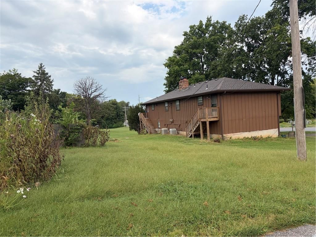 7801 Leavenworth Road — photo 8