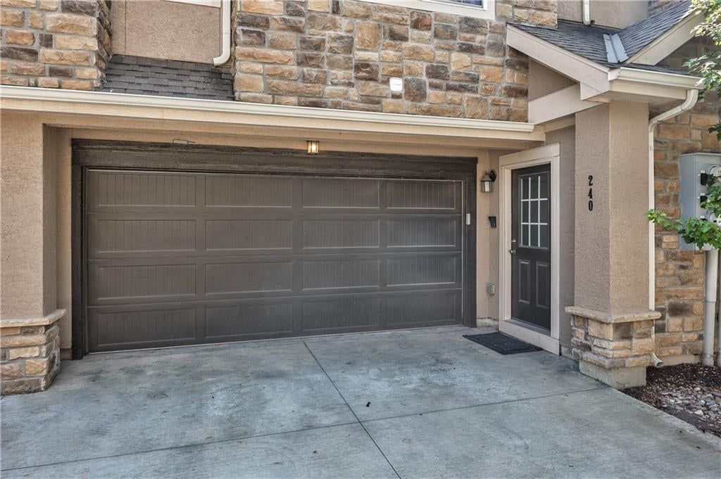 16019 Fontana Street — photo 1