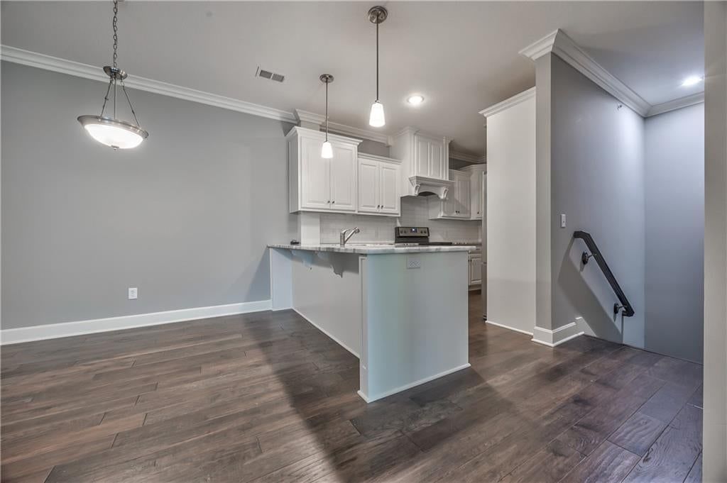 16019 Fontana Street — photo 2