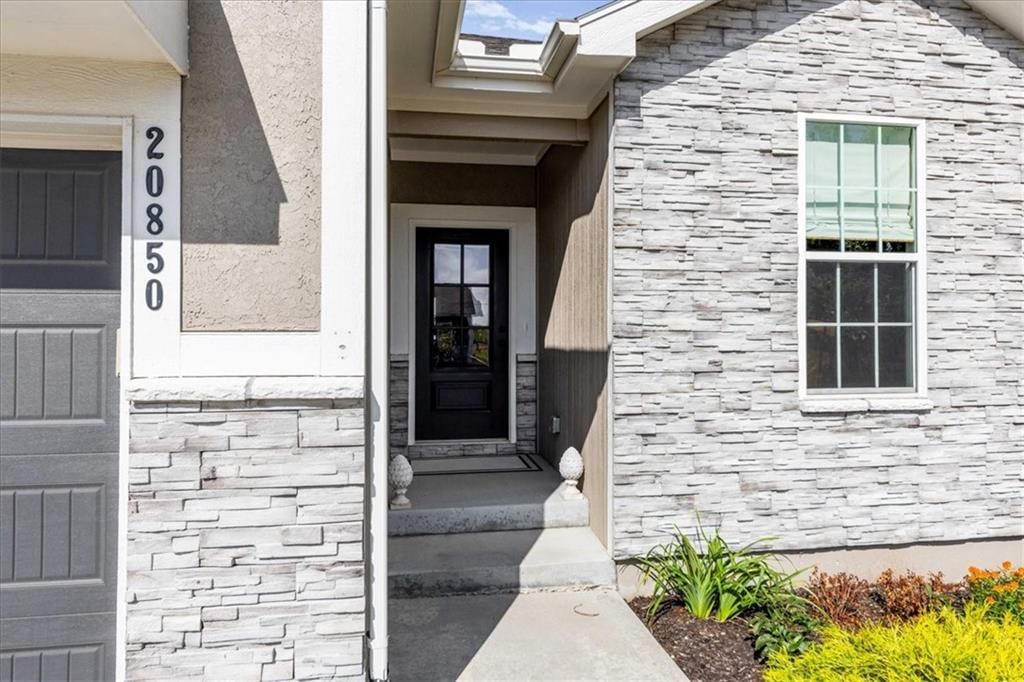 20850 W 190th Place — photo 3