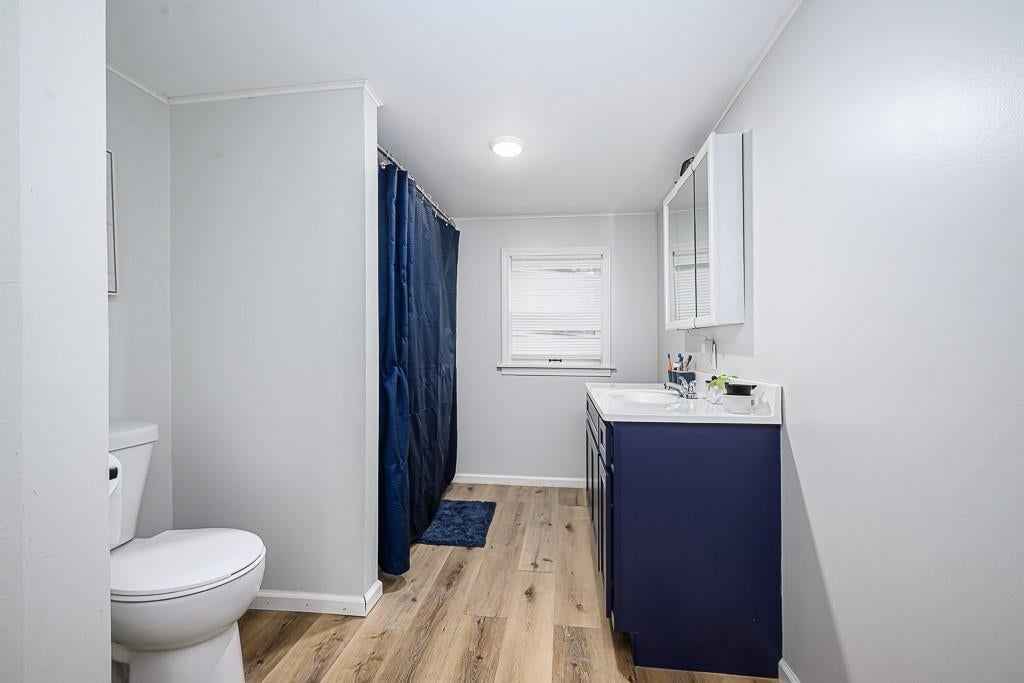 301 W Lake Street — photo 11