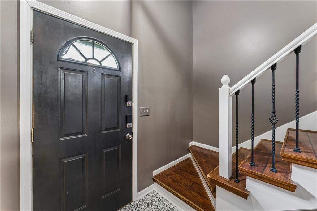 309 NE Brookwood Drive — photo 7