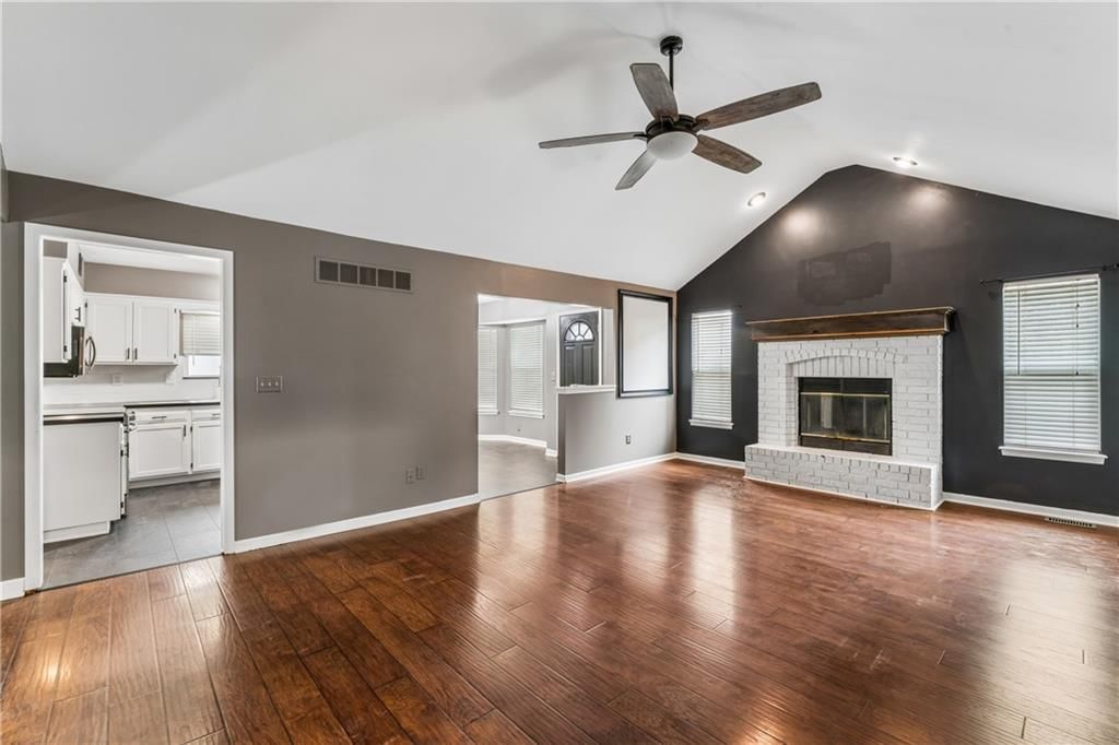309 NE Brookwood Drive — photo 10