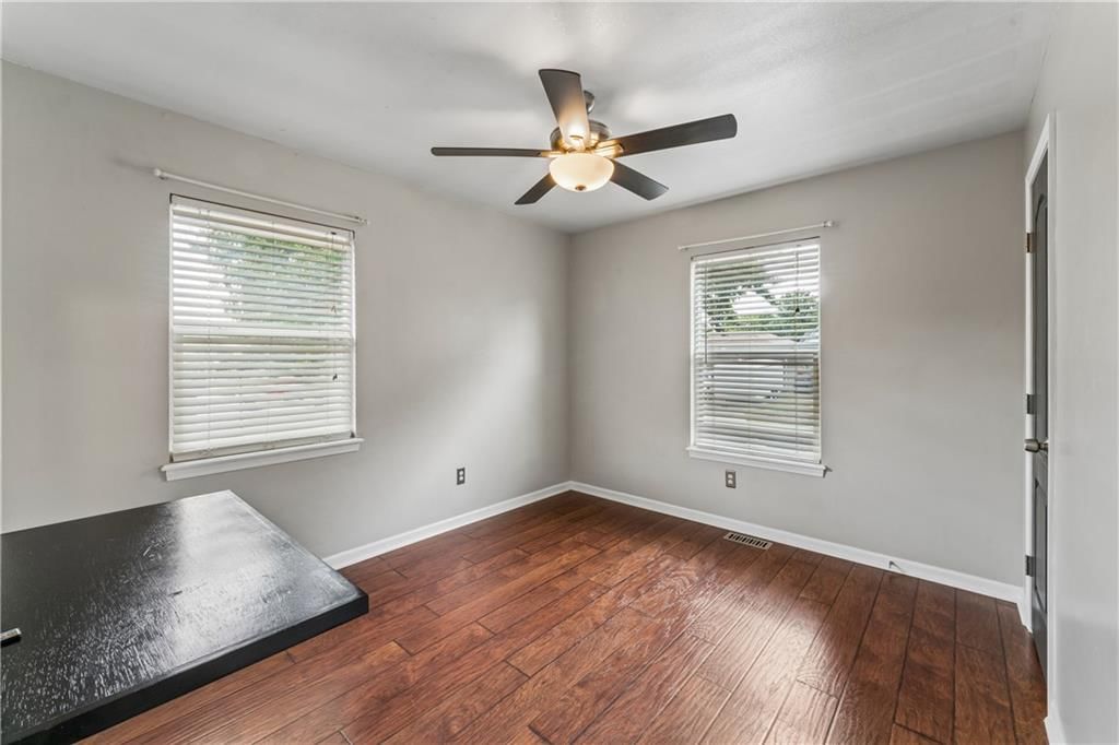 309 NE Brookwood Drive — photo 28