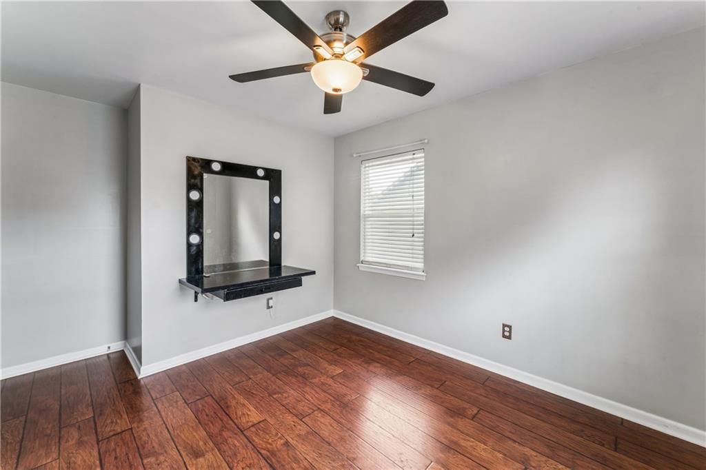 309 NE Brookwood Drive — photo 30