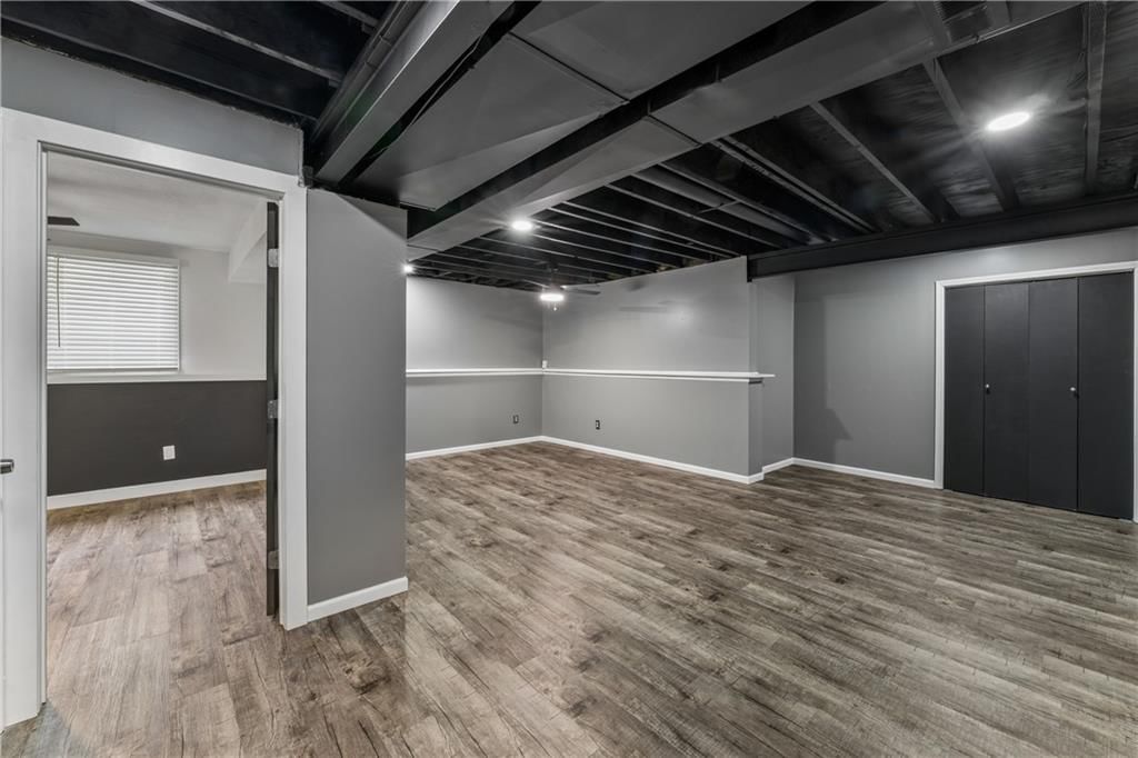 309 NE Brookwood Drive — photo 36