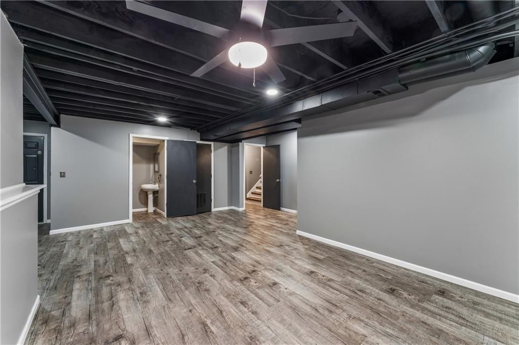 309 NE Brookwood Drive — photo 38