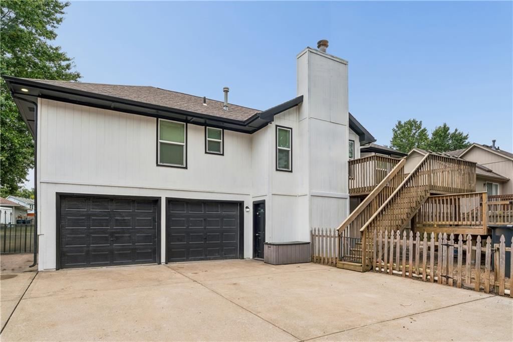 309 NE Brookwood Drive — photo 55