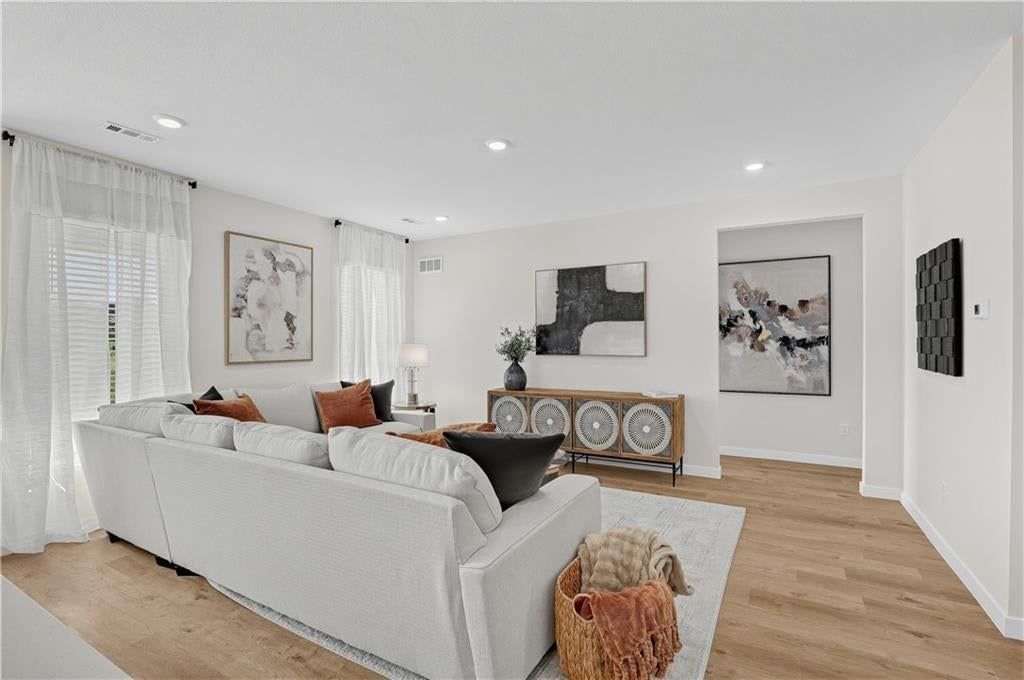 605 SW Edgewood Meadows Drive — photo 3