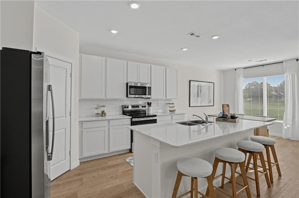 605 SW Edgewood Meadows Drive — photo 6