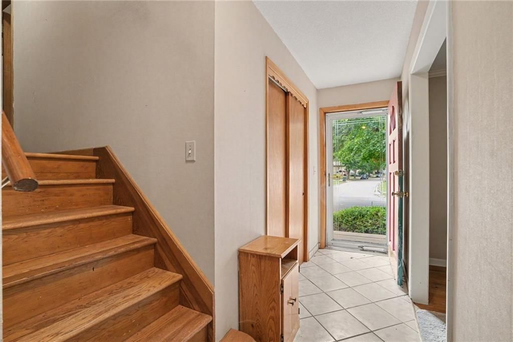 701 S Sunset Drive — photo 3