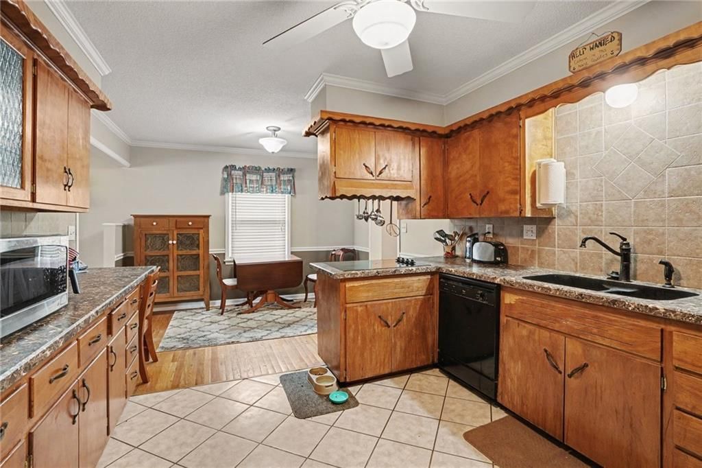 701 S Sunset Drive — photo 5