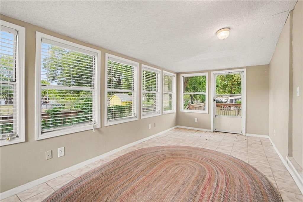 701 S Sunset Drive — photo 9