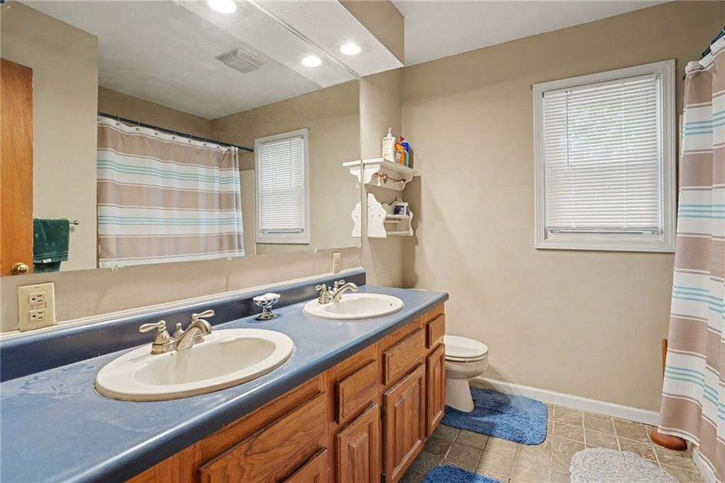 701 S Sunset Drive — photo 11