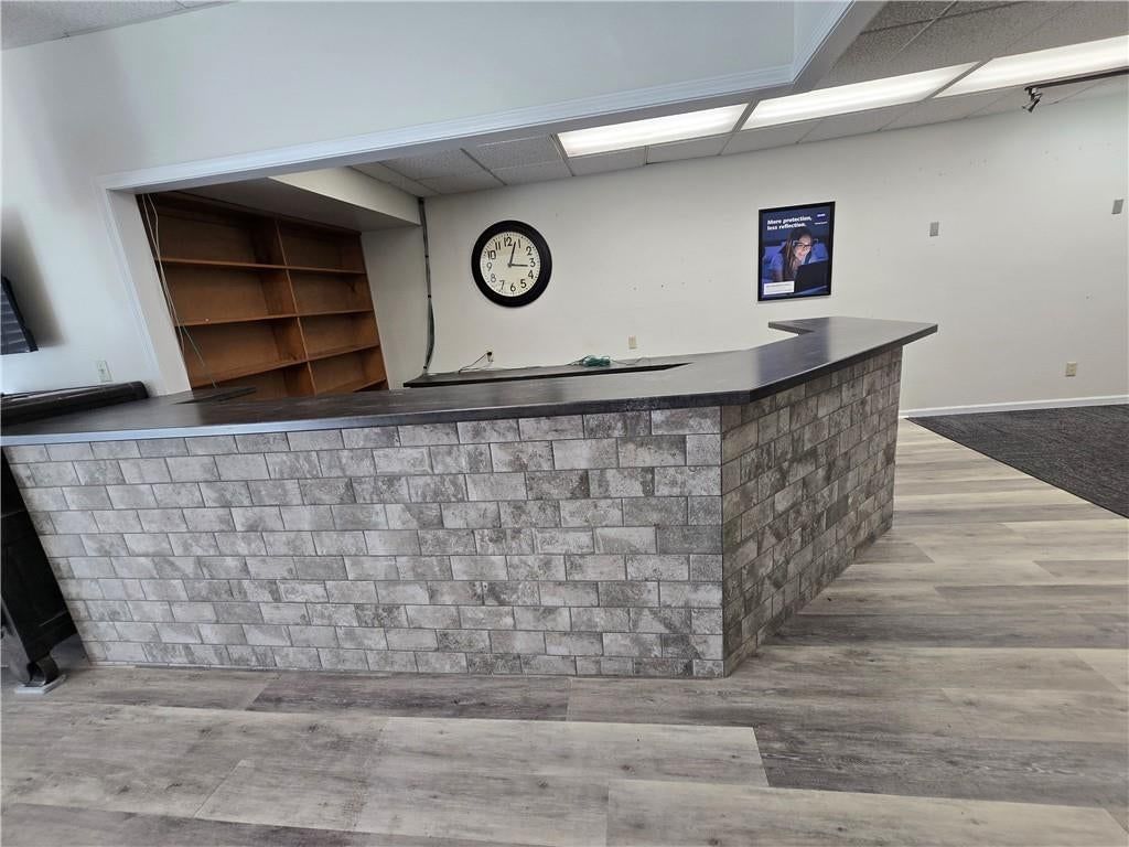 727 Commercial Street — photo 12