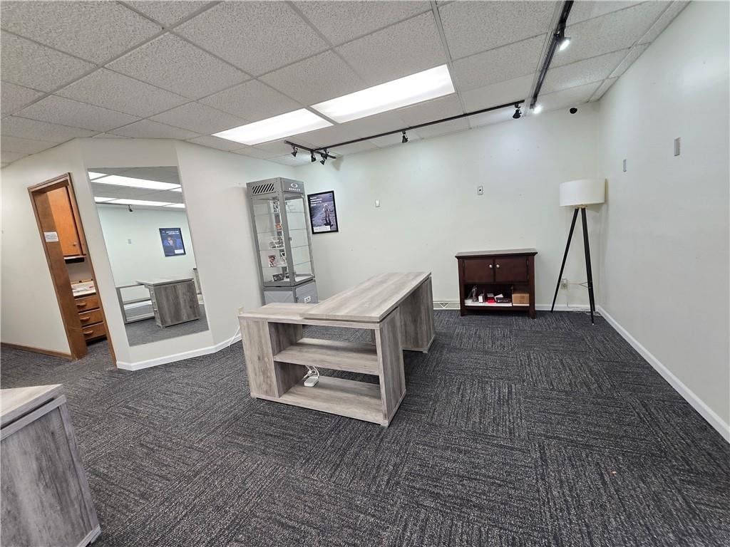 727 Commercial Street — photo 17