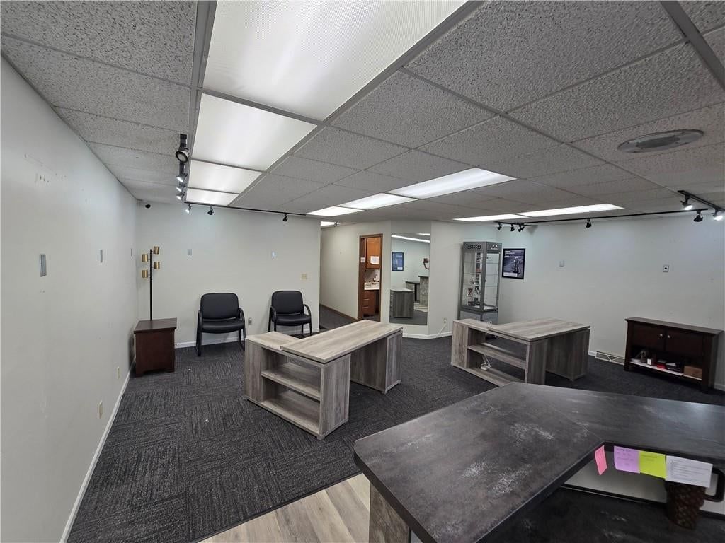 727 Commercial Street — photo 18
