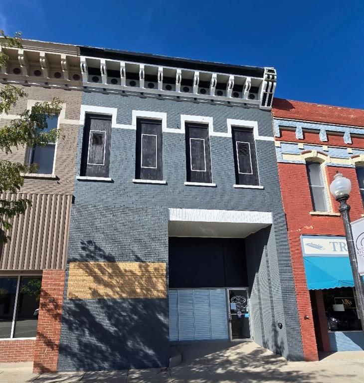 727 Commercial Street — photo 40