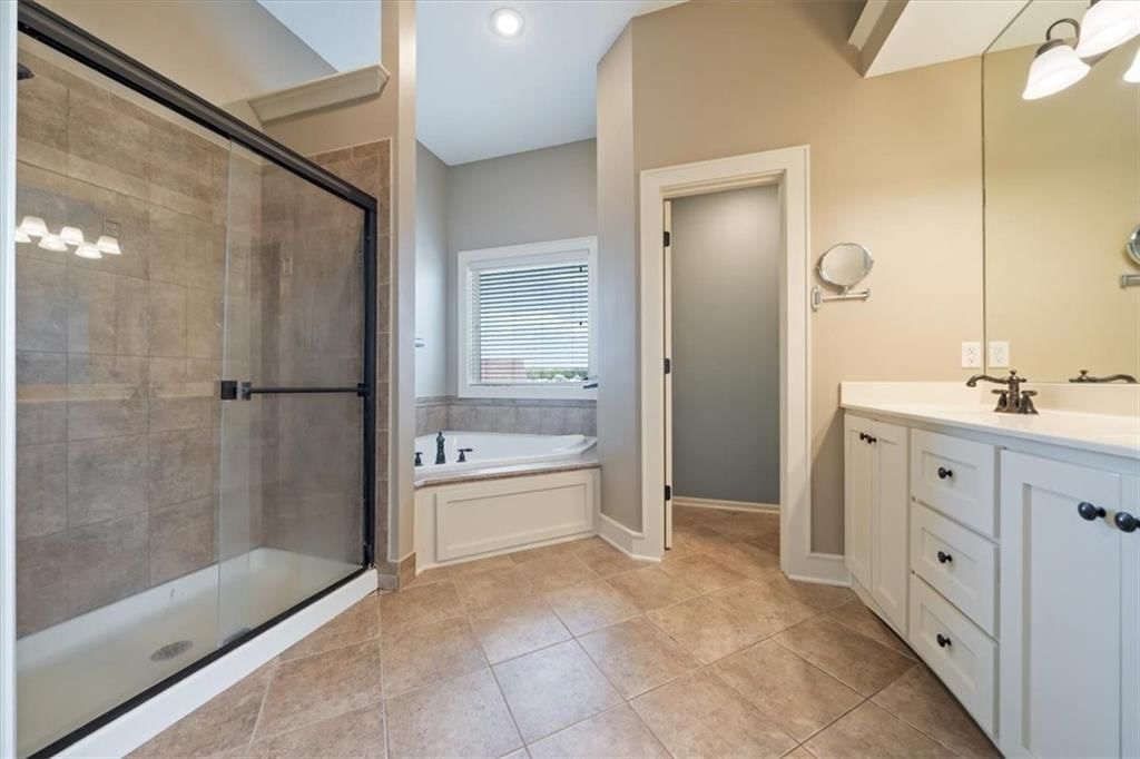 8311 NW 74th Street — photo 22