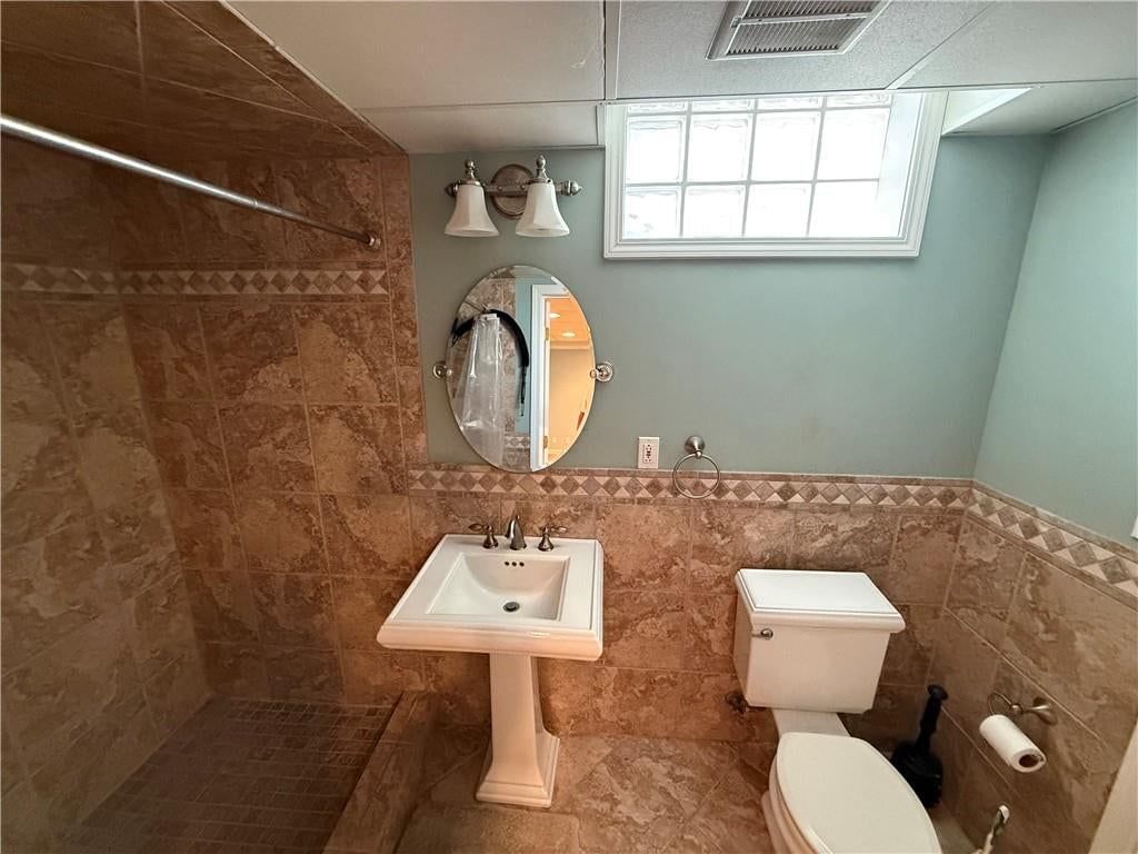 10410 Monroe Avenue — photo 10