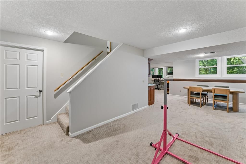 8221 W 152nd Terrace — photo 45