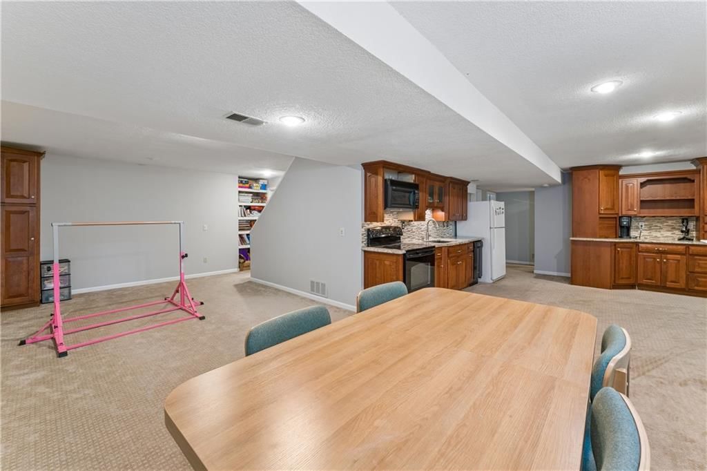 8221 W 152nd Terrace — photo 46